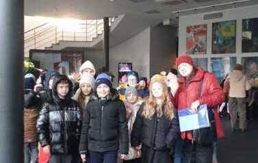 Teatr zbliża, uczy i inspiruje &ndash; relacja z realizacji  przedsięwzięcia &bdquo;Wyjście z klasą&rdquo;  w Szkole Podstawowej im. T. Kościuszki w Połańcu 4